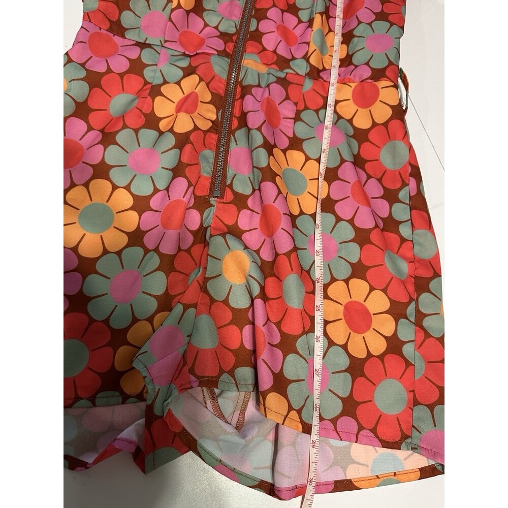 NWT Dolls Kill Sugar Thrillz Sm Floral 60s  Flower Power Romper Shorts Festival - Picture 8 of 9